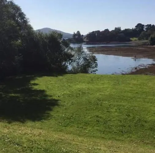 Berehaven Lodge *